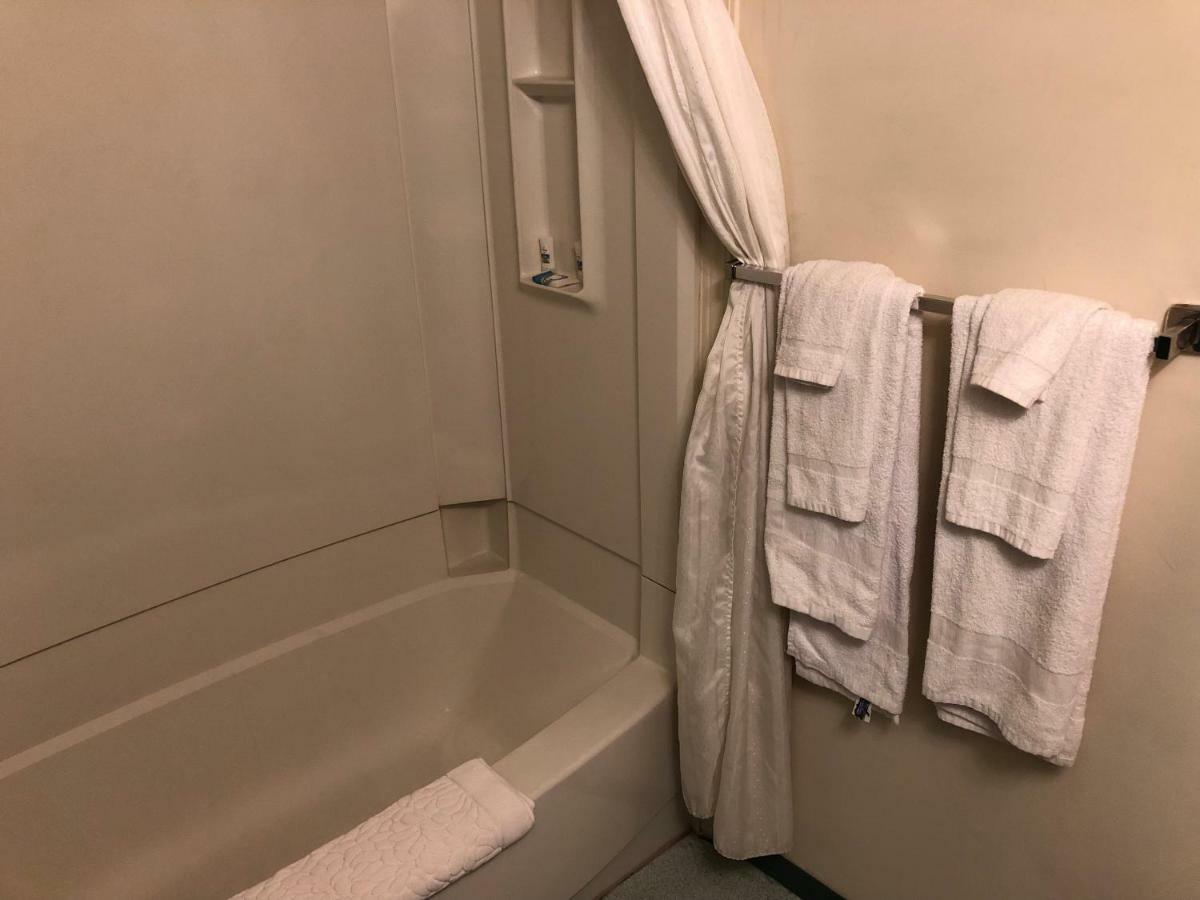 Westwind Motor Inn Drayton Valley Buitenkant foto