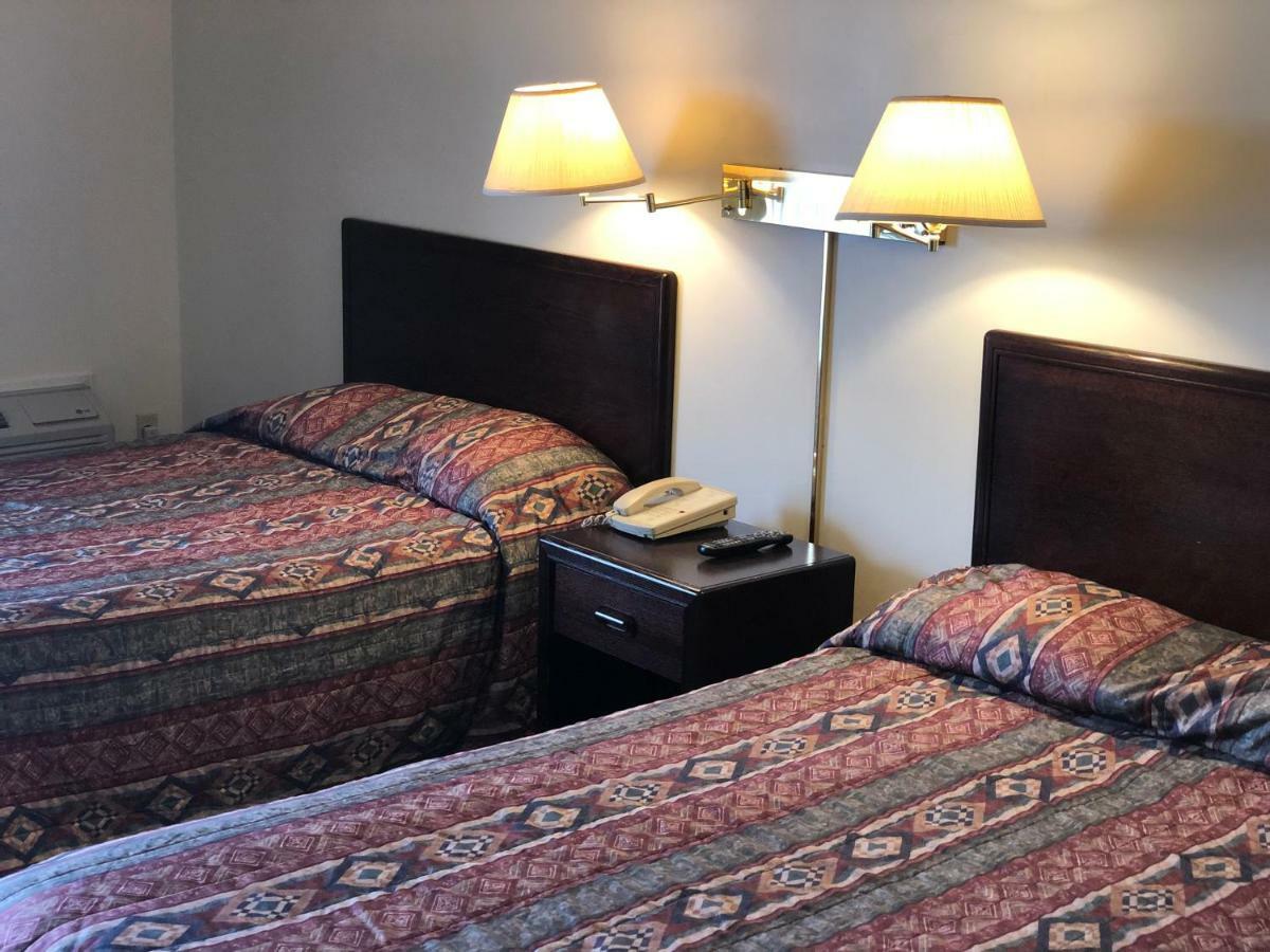 Westwind Motor Inn Drayton Valley Buitenkant foto